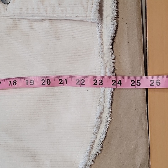 Zara Size XS Oversized Cream Colored Corduroy Shacket, Exc. Used Condition - Picture 10 of 12
